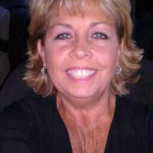 Meet your Posher, Rena